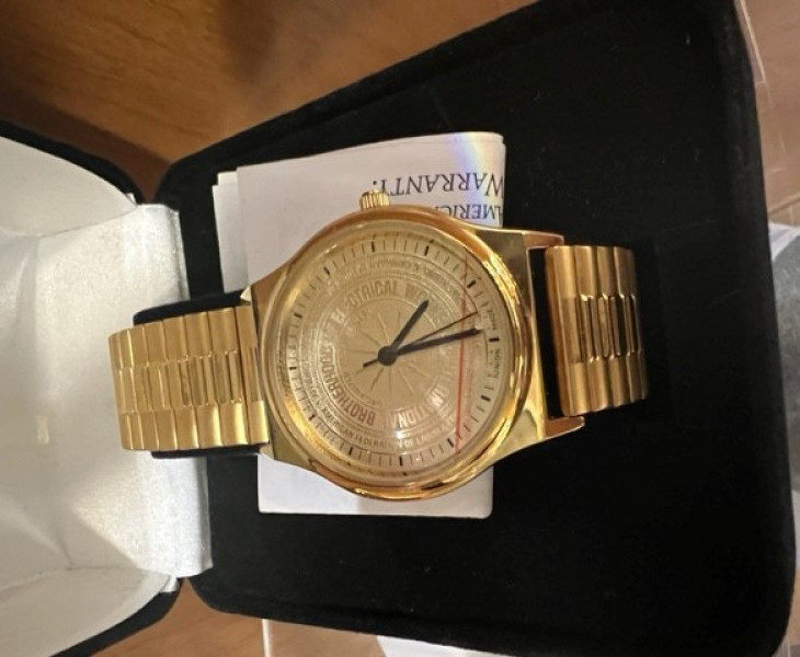 Watch- All Gold Logo