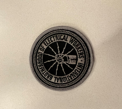 Crest- Black/Silver I/O 3"
